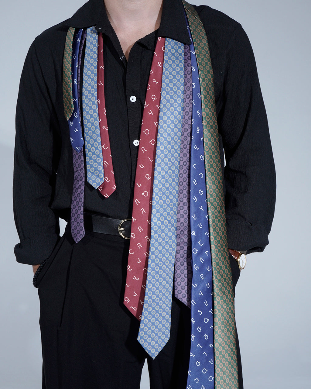 Deep Green Sword & Shield Silk Tie
